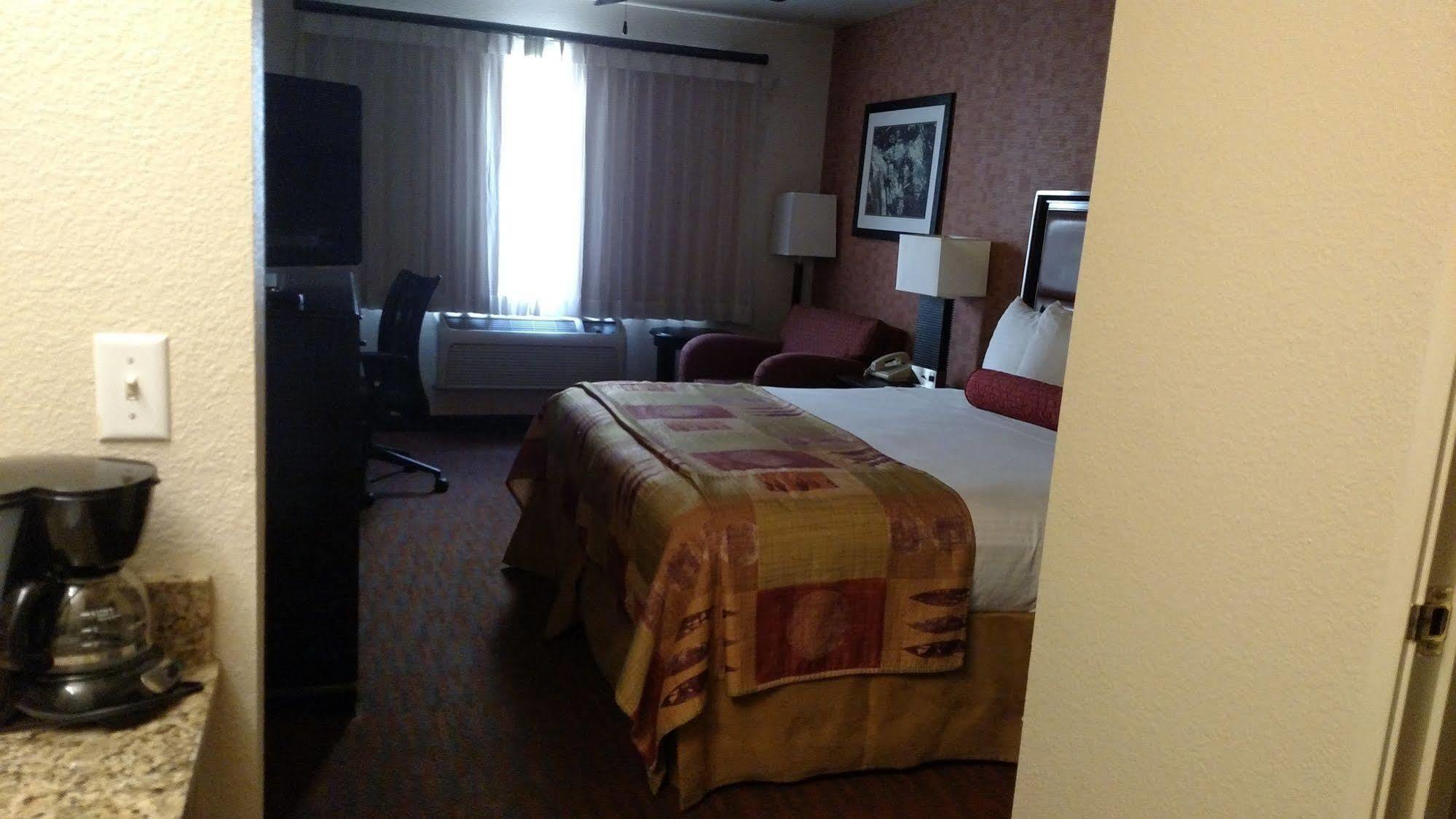 Granzella'S Inn Уилямс Екстериор снимка